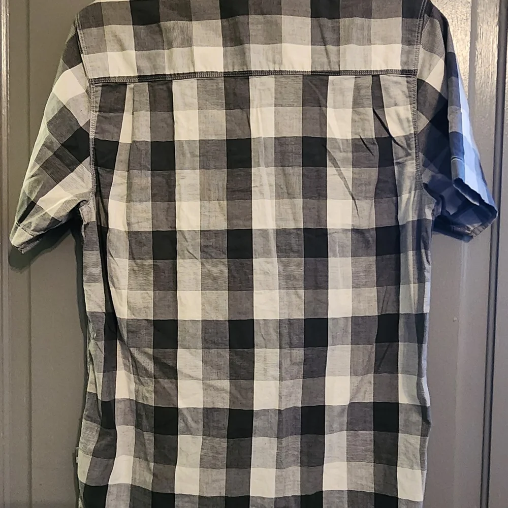 The North Face Short Sleeve Button Up, Black and‎ White Plaid, EUC, Size Small
